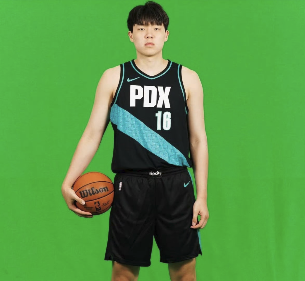 开云体育-杨瀚森砍13+7+3+2，率队122-129惜败！开拓者2号单打独斗，太抢戏