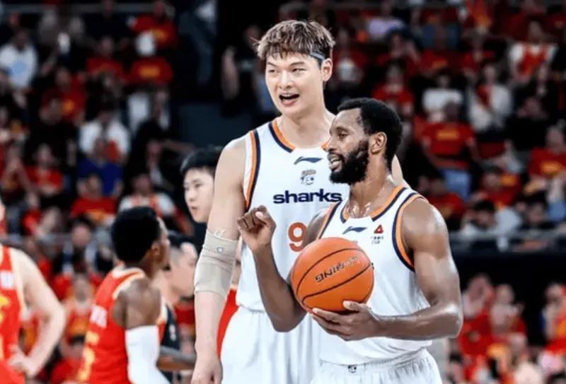 开云体育登录-G4上海93-101不敌广厦 球员评价：2人优秀，4人及格，4人低迷